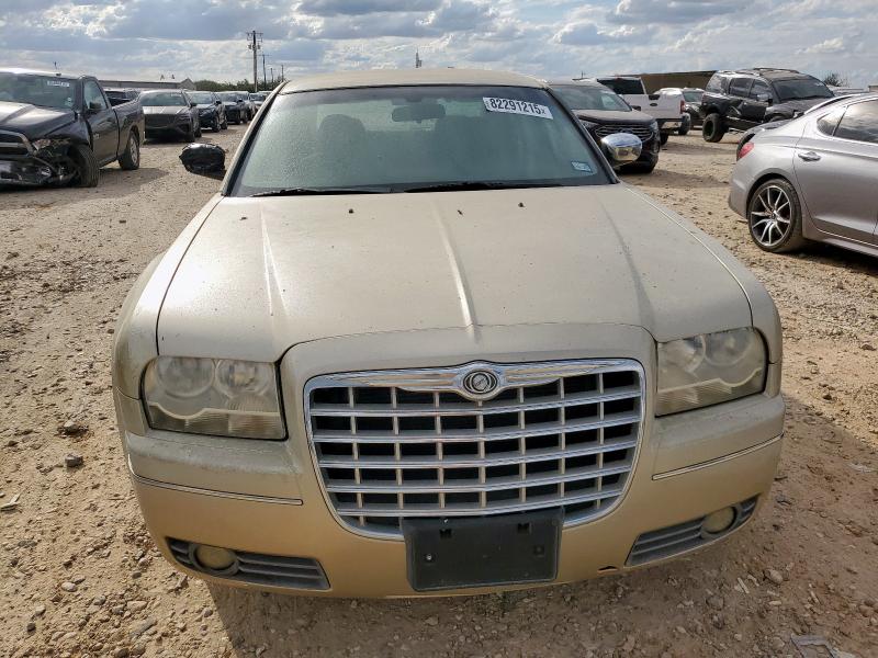 Photo 5 from auction – 2010 CHRYSLER 300 TOURIN with VIN 2C3CA4CD6AH209695