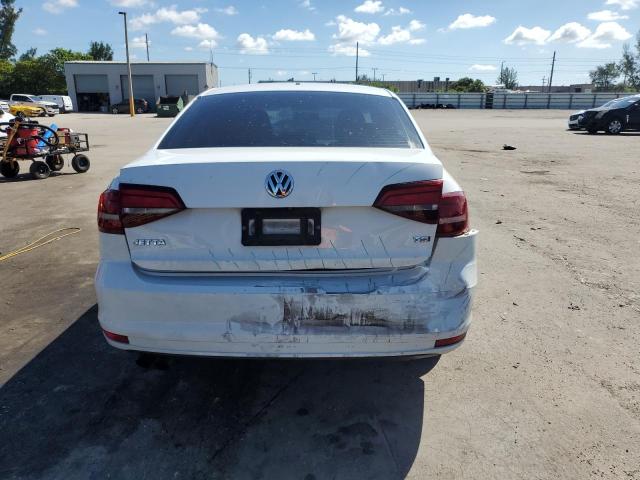 Photo 6 from auction – 2017 VOLKSWAGEN JETTA S with VIN 3VW2B7AJXHM329152