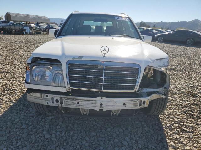 Photo 5 from auction – 1995 MERCEDES-BENZ E320 with VIN WDBEA92E0SF342577