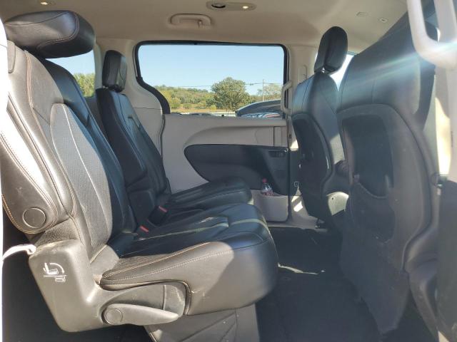 Photo 11 from auction – 2018 CHRYSLER PACIFICA T with VIN 2C4RC1BG1JR277326