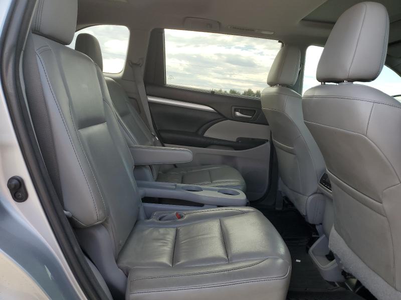 Photo 11 from auction – 2015 TOYOTA HIGHLANDER with VIN 5TDKKRFH7FS111929