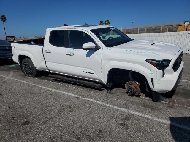 Photo 4 from auction – 2024 TOYOTA TACOMA DOU with VIN 3TMLB5FN6RM001574