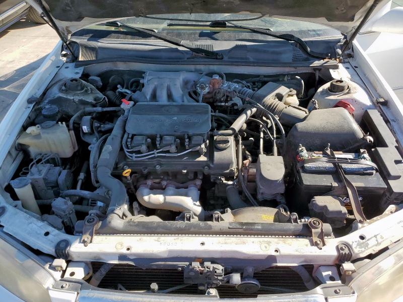 Photo 11 from auction – 2000 TOYOTA CAMRY LE with VIN 4T1BF28K5YU949455