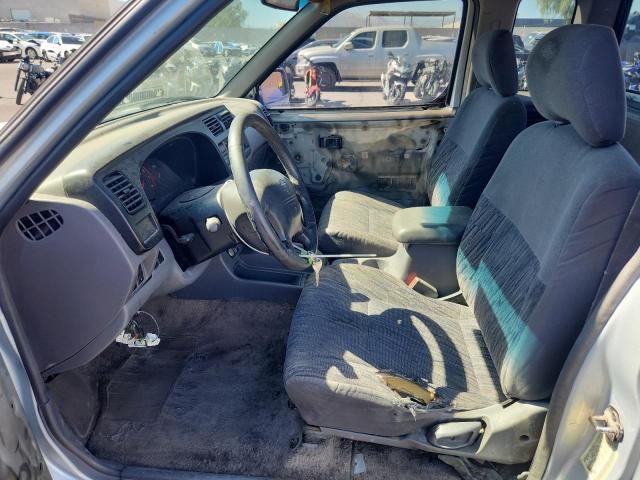 Photo 7 from auction – 2000 NISSAN FRONTIER K with VIN 1N6ED26T5YC304925