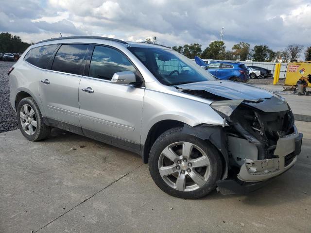 Photo 4 from auction – 2016 CHEVROLET TRAVERSE L with VIN 1GNKRGKD5GJ137678