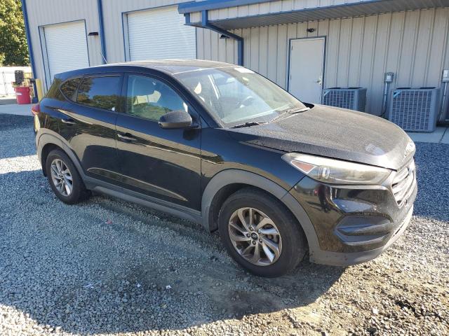 Photo 4 from auction – 2016 HYUNDAI TUCSON SE with VIN KM8J23A42GU224211