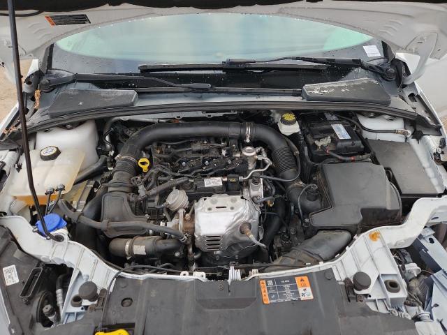 Photo 11 from auction – 2017 FORD FOCUS SE with VIN 1FADP3FE3HL329213
