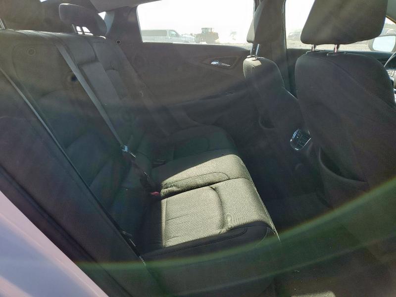 Photo 10 from auction – 2020 CHEVROLET MALIBU LT with VIN 1G1ZD5ST2LF025282