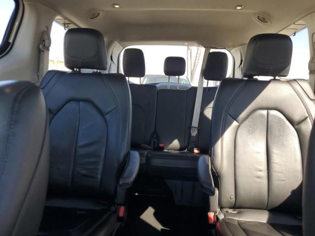 Photo 10 from auction – 2018 CHRYSLER PACIFICA T with VIN 2C4RC1BG2JR211061