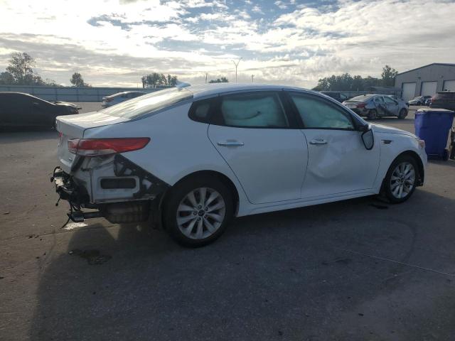 Фото 3 с аукциона – 2018 KIA OPTIMA с VIN 5XXGU4L35JG237888