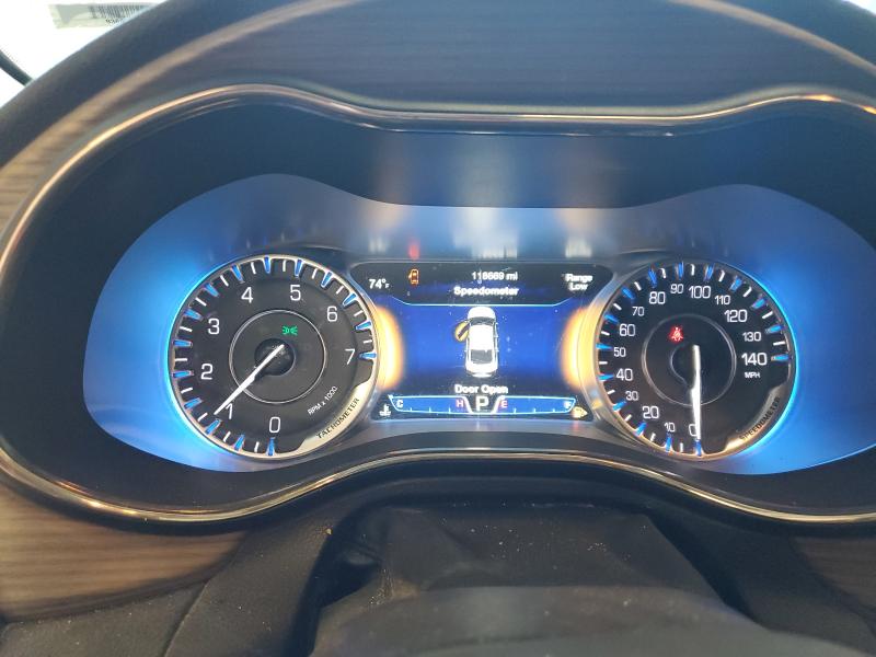 Photo 9 from auction – 2015 CHRYSLER 200 C with VIN 1C3CCCCG5FN510066
