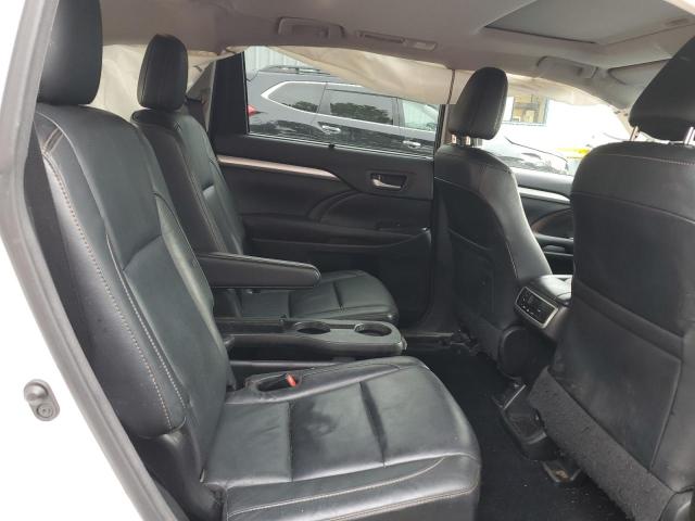 Photo 11 from auction – 2017 TOYOTA HIGHLANDER with VIN 5TDJZRFH3HS363753