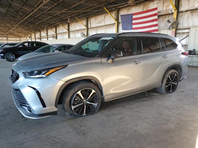 TOYOTA HIGHLANDER 2022 with VIN 5TDJZRAH9NS093933 - Photo from auction