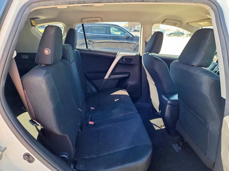 Photo 11 from auction – 2018 TOYOTA RAV4 LE with VIN JTMZFREV2JJ210142