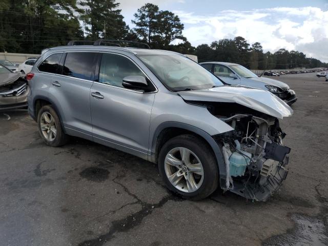 Photo 4 from auction – 2017 TOYOTA HIGHLANDER with VIN 5TDYZRFH8HS220604