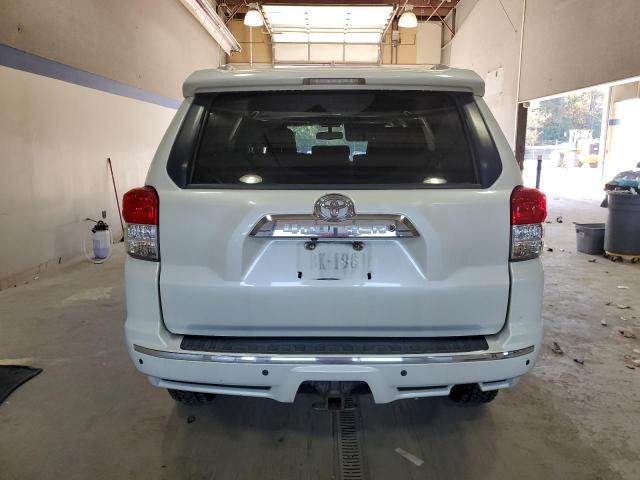 Photo 6 from auction – 2011 TOYOTA 4RUNNER SR with VIN JTEBU5JR2B5069572