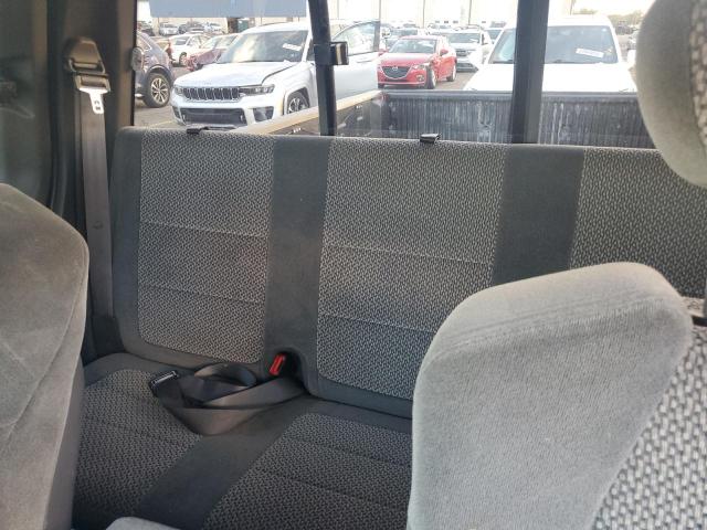 Zdjęcie 10 z aukcji – 2002 FORD F150 z VIN 1FTRX17W92NA21051