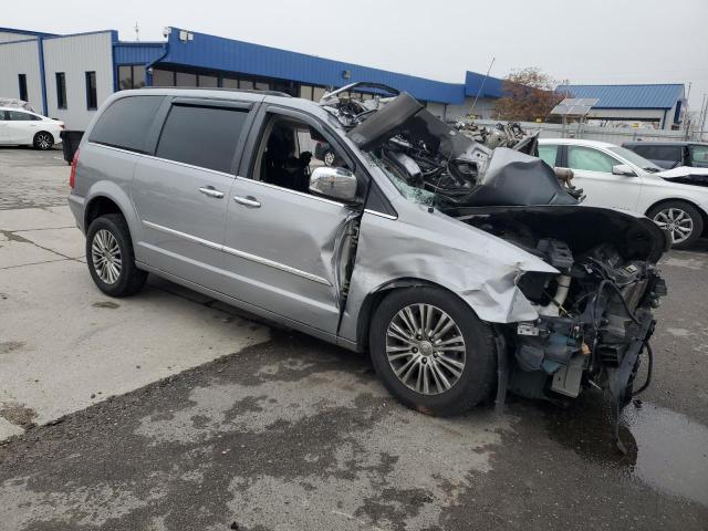 Photo 4 from auction – 2013 CHRYSLER TOWN & COU with VIN 2C4RC1CG8DR780273