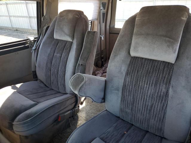 Photo 11 from auction – 2003 GMC SAFARI XT with VIN 1GDDM19X53B513096