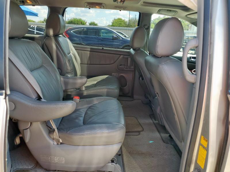 Photo 10 from auction – 2010 TOYOTA SIENNA XLE with VIN 5TDYK4CC9AS342491