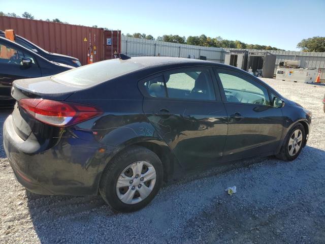 Photo 3 from auction – 2017 KIA FORTE LX with VIN 3KPFK4A70HE141631