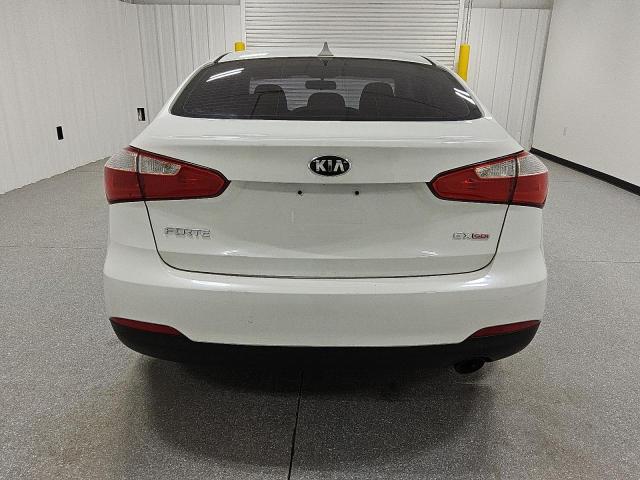 Photo 6 from auction – 2015 KIA FORTE EX with VIN KNAFX4A82F5364396