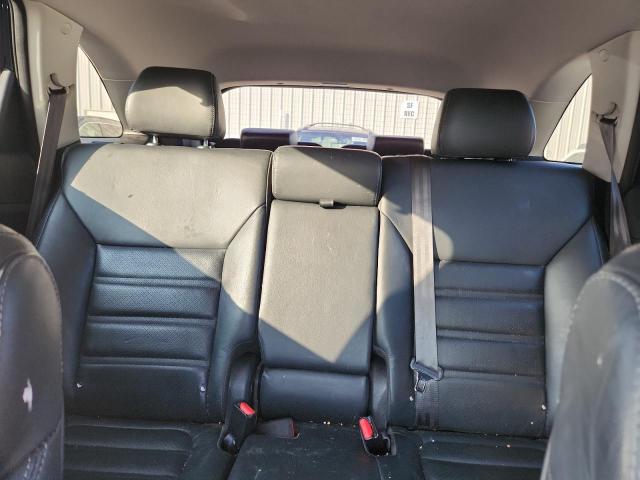 Photo 10 from auction – 2017 KIA SORENTO EX with VIN 5XYPHDA52HG301934
