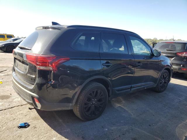 Photo 3 from auction – 2018 MITSUBISHI OUTLANDER with VIN JA4AD3A30JZ027421