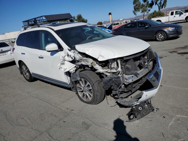 Фото 4 с аукциона – 2015 NISSAN PATHFINDER с VIN 5N1AR2MN6FC720563
