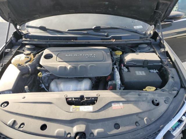 Photo 11 from auction – 2015 CHRYSLER 200 LIMITE with VIN 1C3CCCAB0FN751671
