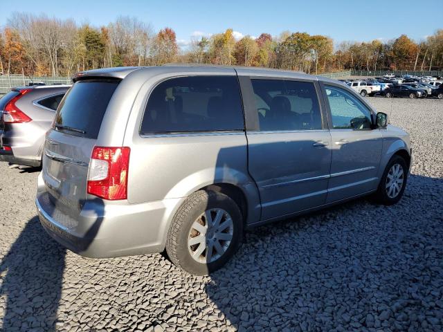 Photo 3 from auction – 2016 CHRYSLER TOWN & COU with VIN 2C4RC1BG7GR118559