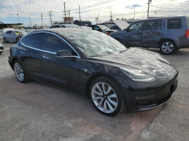 Снимка 4 от търг – 2018 TESLA MODEL 3 с VIN 5YJ3E1EA8JF071178
