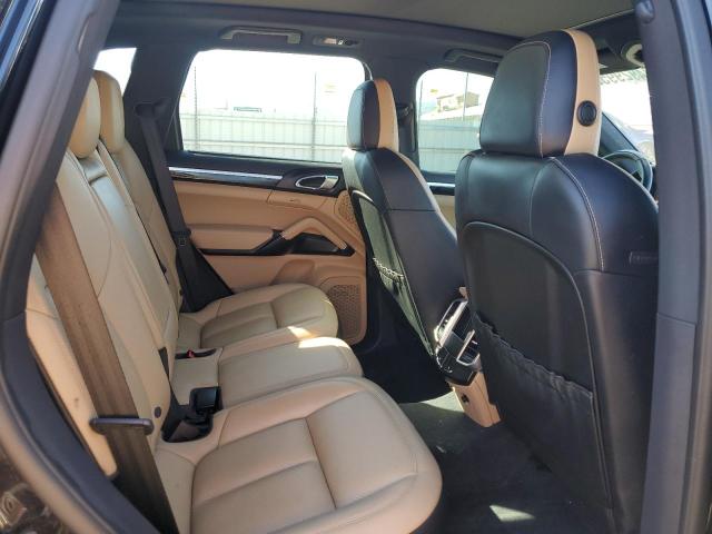 Photo 11 from auction – 2016 PORSCHE CAYENNE S with VIN WP1AB2A24GLA95261
