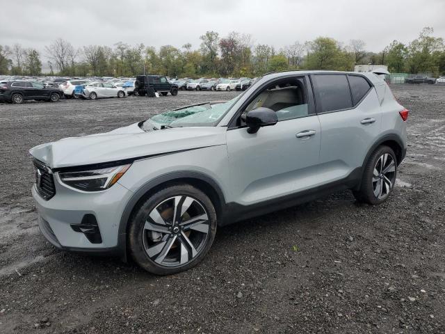 VOLVO XC40 PLUS 2025 with VIN YV4L12UC7S2460903 - Photo from auction