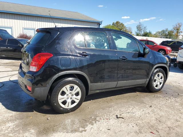 Photo 3 from auction – 2017 CHEVROLET TRAX LS with VIN 3GNCJKSB3HL280846