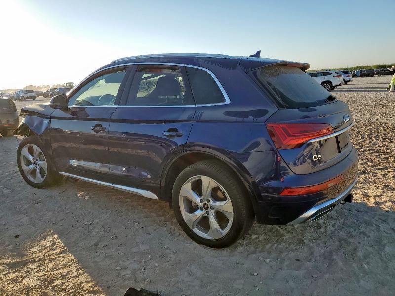 Photo 2 from auction – 2022 AUDI Q5 PREMIUM with VIN WA1EAAFYXN2044860