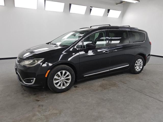 CHRYSLER PACIFICA T 2018 with VIN 2C4RC1BG3JR246398 - Photo from auction