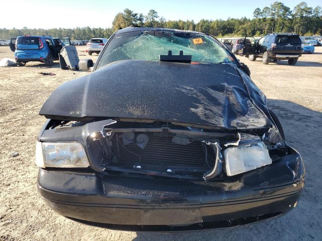 Photo 5 from auction – 2002 FORD CROWN VICT with VIN 2FAFP74WX2X131752