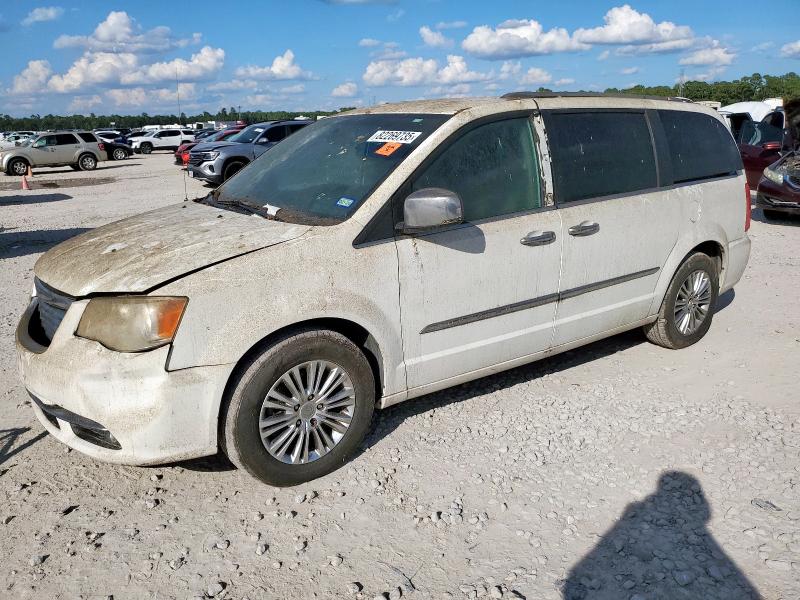 CHRYSLER TOWN & COU 2013 with VIN 2C4RC1CGXDR606950 - Photo from auction