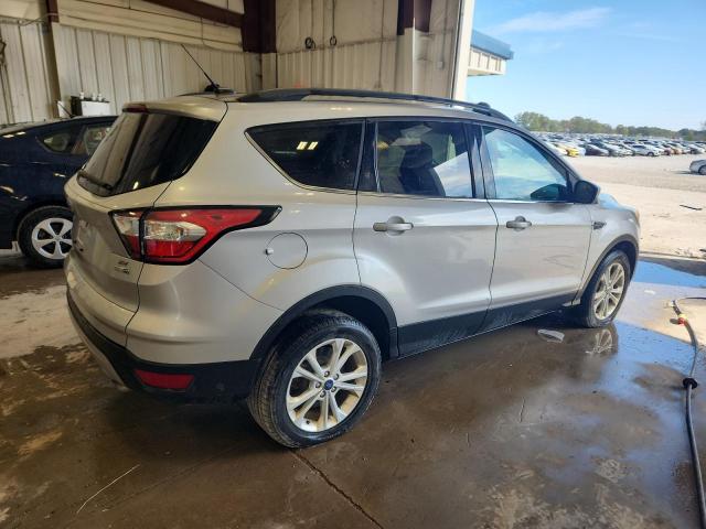 Photo 3 from auction – 2018 FORD ESCAPE SE with VIN 1FMCU9GD5JUC89011