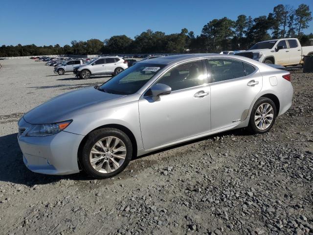 LEXUS ES 300H 2013 with VIN JTHBW1GG2D2025037 - Photo from auction