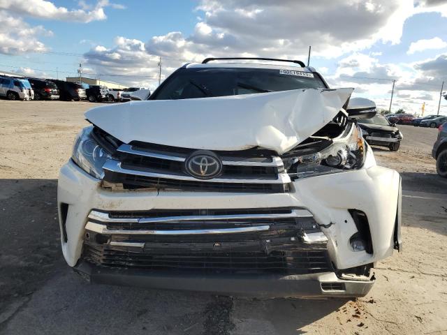 Photo 5 from auction – 2017 TOYOTA HIGHLANDER with VIN 5TDYZRFH1HS232531