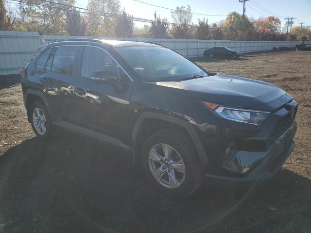 Photo 4 from auction – 2019 TOYOTA RAV4 XLE with VIN 2T3P1RFV3KW055902