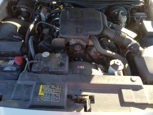 Photo 11 from auction – 2004 MERCURY GRAND MARQ with VIN 2MEFM74W64X668221