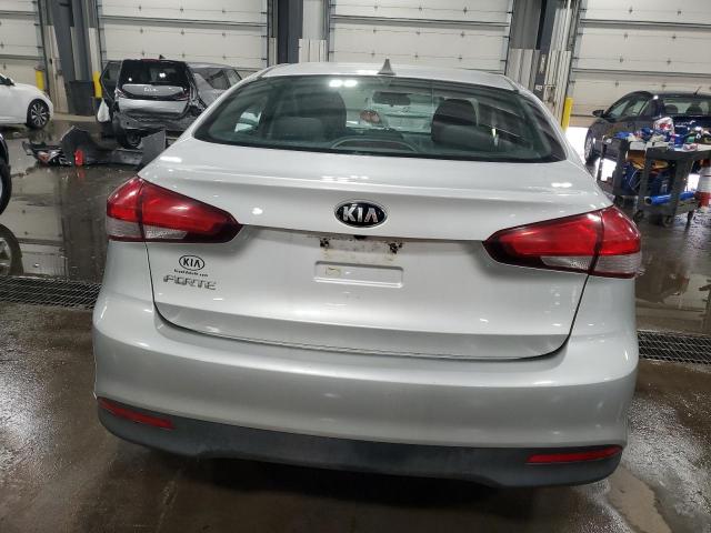 Foto 6 de la subasta – 2017 KIA FORTE LX con VIN 3KPFL4A76HE008482