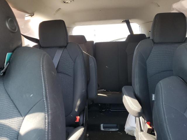 Photo 10 from auction – 2017 CHEVROLET TRAVERSE L with VIN 1GNKRGKD6HJ127792