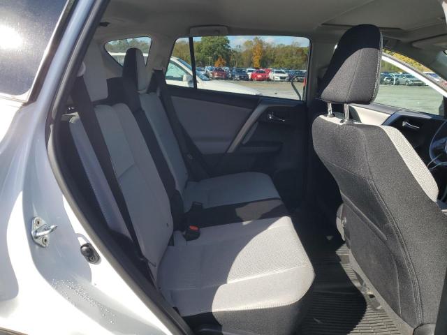 Photo 11 from auction – 2017 TOYOTA RAV4 XLE with VIN 2T3WFREV8HW398972