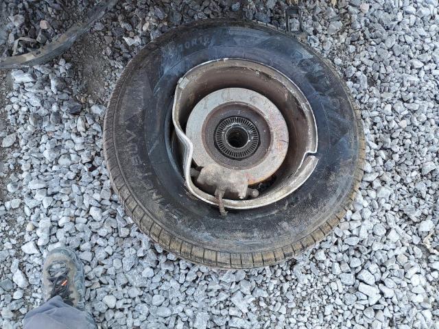 Photo 13 from auction – 2002 FORD EXPLORER S with VIN 1FMYU60EX2UC68244