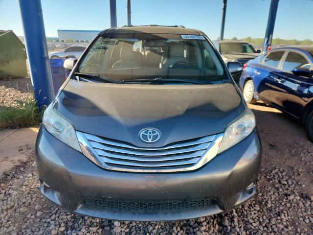 Photo 5 from auction – 2013 TOYOTA SIENNA XLE with VIN 5TDYK3DC5DS366283