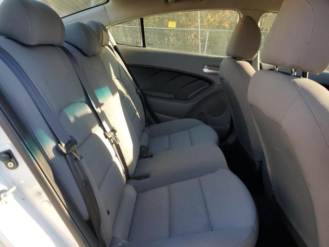 Photo 10 from auction – 2017 KIA FORTE LX with VIN 3KPFK4A77HE066071